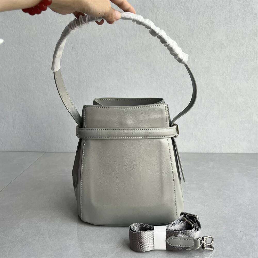 High Quali Cowhide Buet Faionable Handbag Single Oulder Crossbody Women S Bag Casual Simple Sle Leather Tote