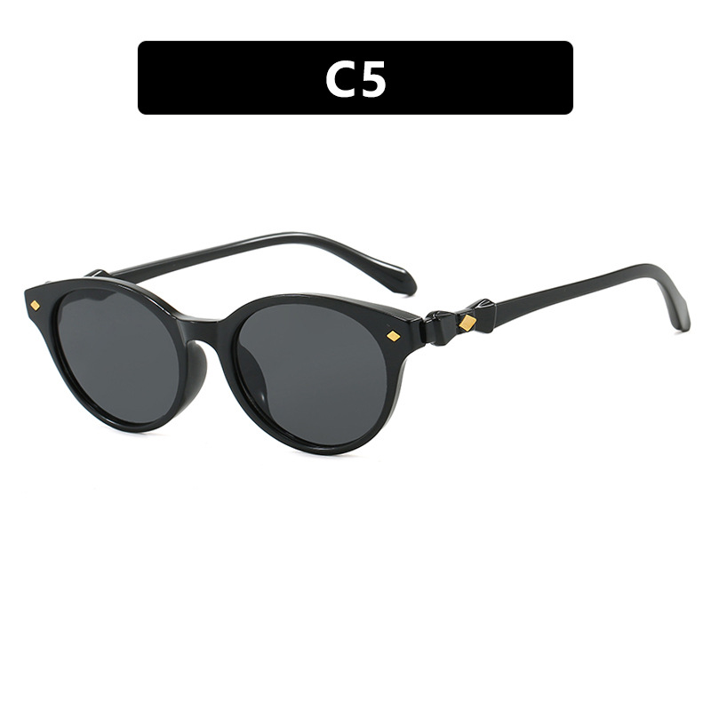 2025 New Arrival Stylish Versatile Blue Light Blocking Eyeglass Frames for Women Minimalist Chic Personality Packed Clear Lens Glasses