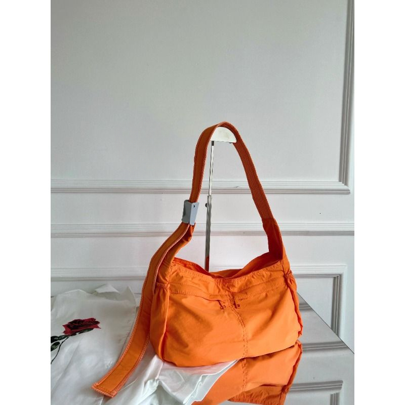 2025 Autumn Sunscreen Waterproof Lightweight Canvas Bag Large Capacity Casual Women's Shoulder Bag Fashion Women's Shoulder Bag Designer Bag