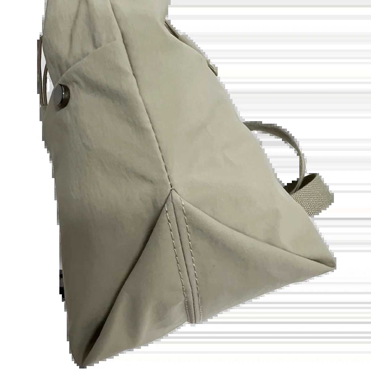 Ultra-light Nylon Crossbody Bag for Women Adjustable Wide Strap Lightweight Womens Bag Zipper Closure Stylish Messenger Bag Y250819