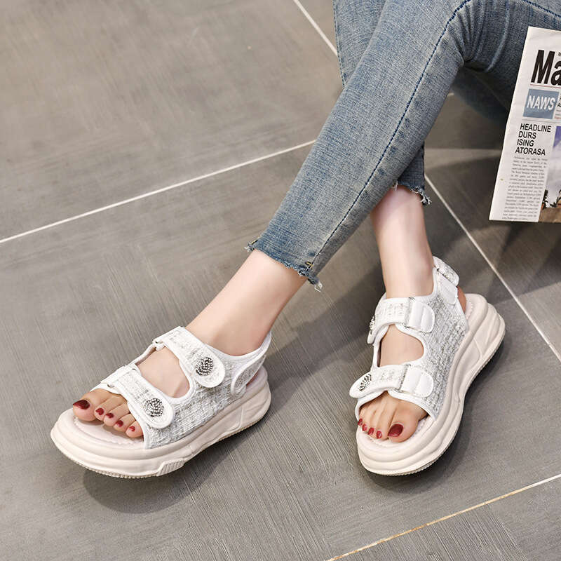 2023 Summer Shoes Beach Casual Party Fashion Versatile Thick-Soled Sandals Women's Factory Direct