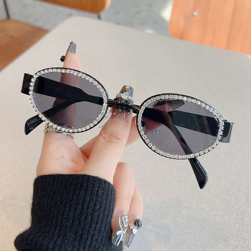 Diamond-encrusted Women, High-end Ins Style, Oval Frame Metal Celebrity Glasses, Designer Fashion Y2K Sunglasses for Men