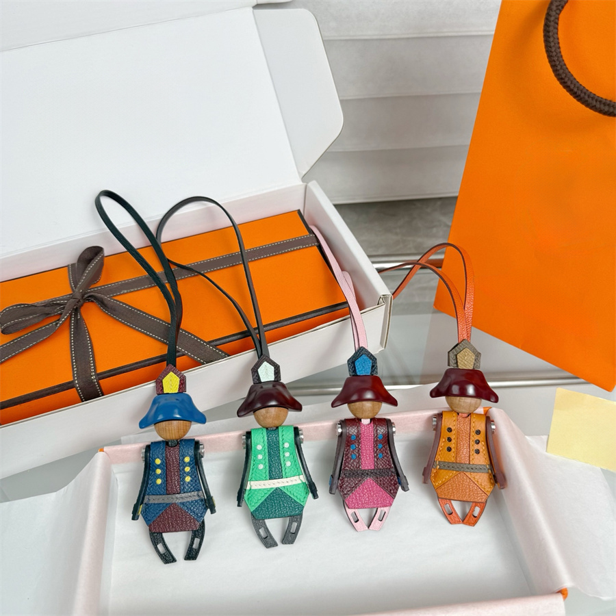 Keychains Lanyards Designer Unisex Keychains Captain Pendant Keychain Sailing Boat Hanging Rope Characters Keychain Couple Keychain Fashionable New