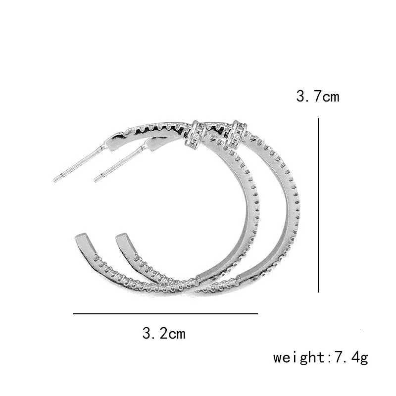 Exquisite Gold-Plated Copper Silver Needle Hypoallergenic Zircon C-Shaped Stud Earrings for Women and Girls Wholesale Y250820