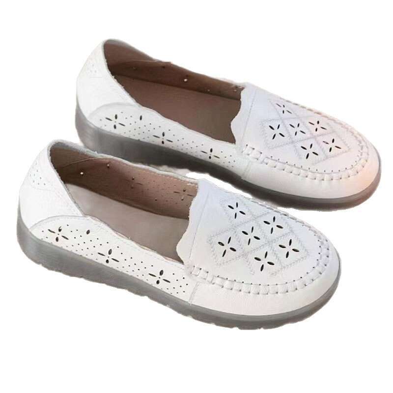 Summer New Fashion Versatile Comfortable Outdoor Hollow Breathable Flat Korean Style Solid Color Slip-On Sandals for Moms