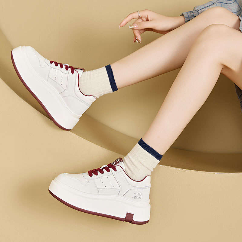 Thick-Soled White for Women 2024 New Autumn Winter Versatile Ins Style Casual Shoes Height-Increasing Lace-Up Lightweight Campus Sneakers