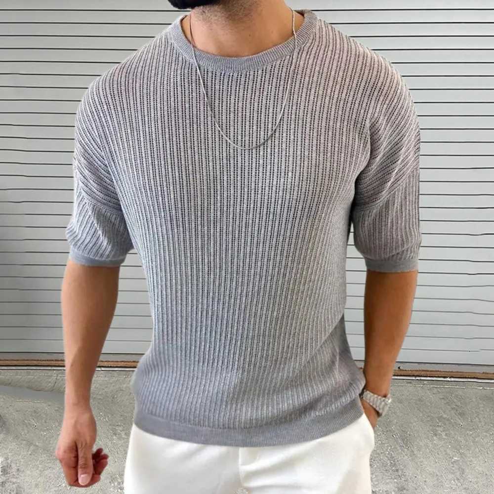 Summer New Mens Solid Color Knitted Hollow Short-Sleeved T-Shirt Retro Fashion Trend Casual Simple Daily Breathable Mens Tops Y250819
