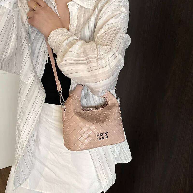 Modern Chic Crossbody Bag For Women Textured Leather Tote Vintage Designer Messenger Purse Large Capacity