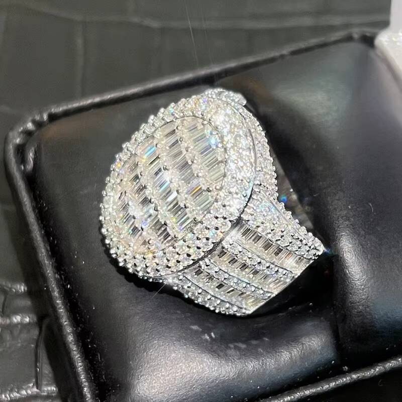 Hip Hop Jewelry Men Women Engagement Ring Full Iced Out Diamond Ring Sterling Silver 925 Custom Baguette Cut Moissanite Ring