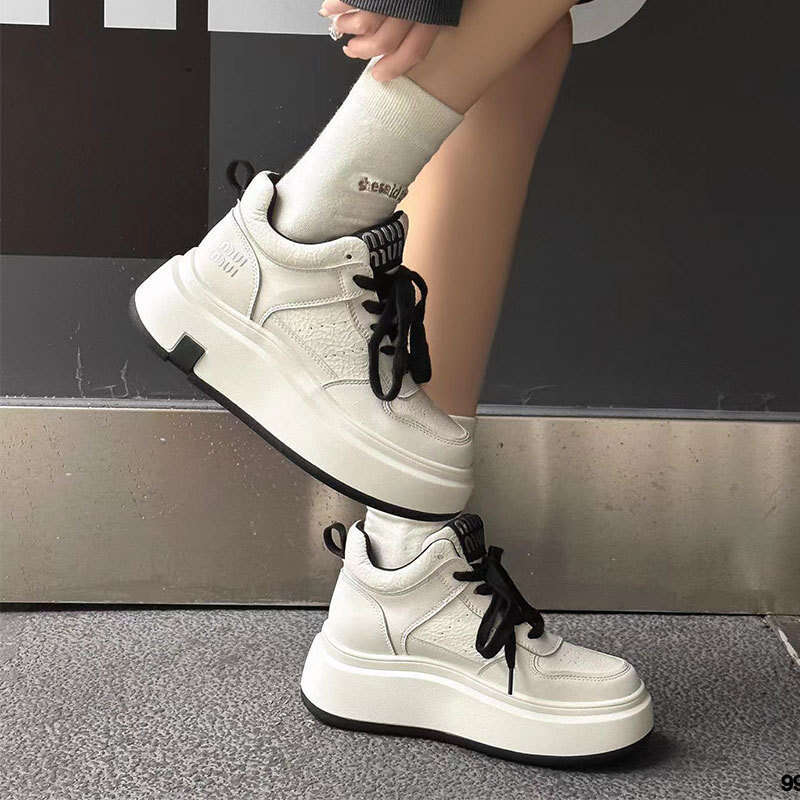 Thick-Soled Cowhide White Sneakers for Women 2024 Autumn Winter Versatile Sports Casual Height-Increasing Lace-Up Lightweight Board Shoes