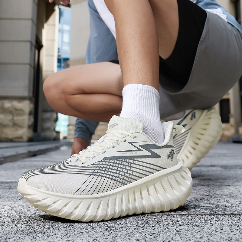 new free shipping designer Running Shoes outdoor trainer couple shoes Blade bottom shock absorption rebound lightweight sport shoes for woman and men