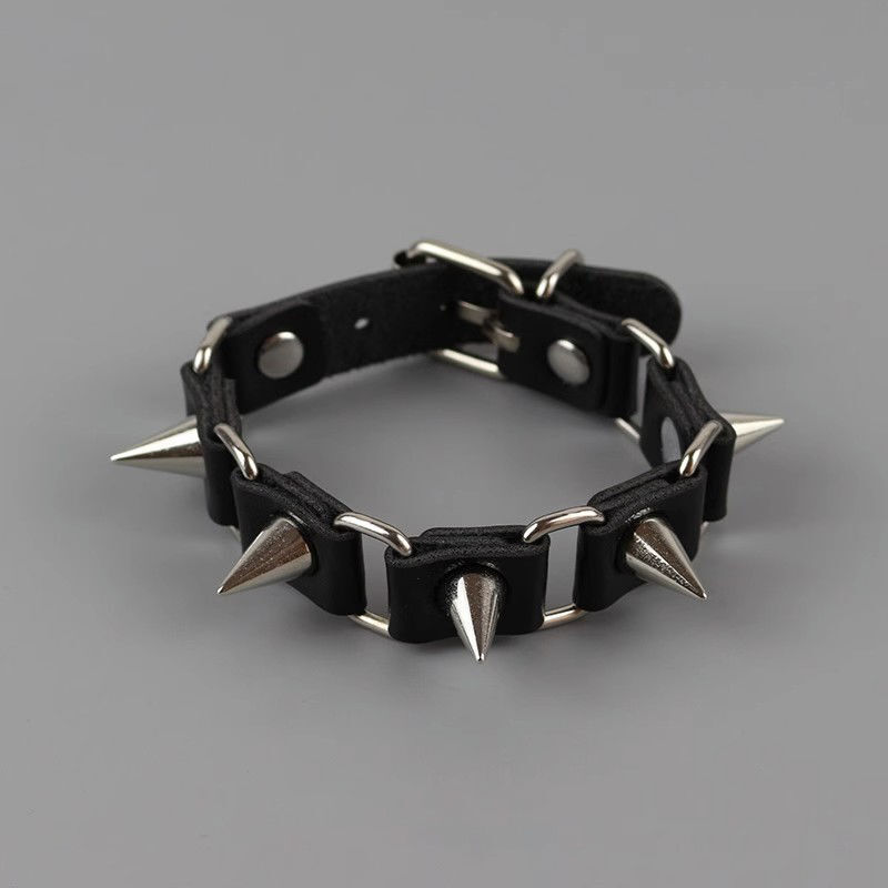 Super Cool Dark Chain Armband Y2K Hot Girl Rivet Hip Hop Rock Leather Couple Punk Bracelet