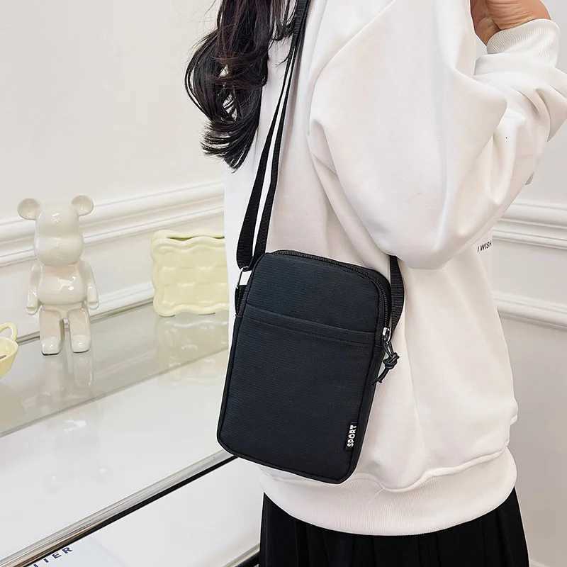 New Fashion Mobile Phone Bag Womens Messenger Bag All-match Mini Small Crossbody Bag Hanging Neck Coin Purse Vertical Handbag Y250819