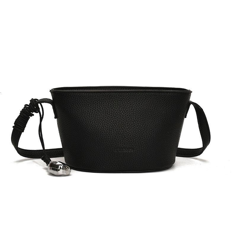 2025 Autumn Fashion Yuanbao Bag Fashion Single Shoulder Crossbody Bag Small Boat Bag Mini Women's Small Bag Women's Crossbody Bag Designer B