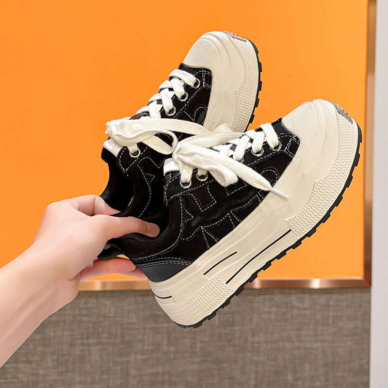 2024 New Autumn Winter Red Thick-Soled Height-Increasing Versatile Sneakers Ins Niche Open-Toe Smiley Face Big-Head Canvas Shoes