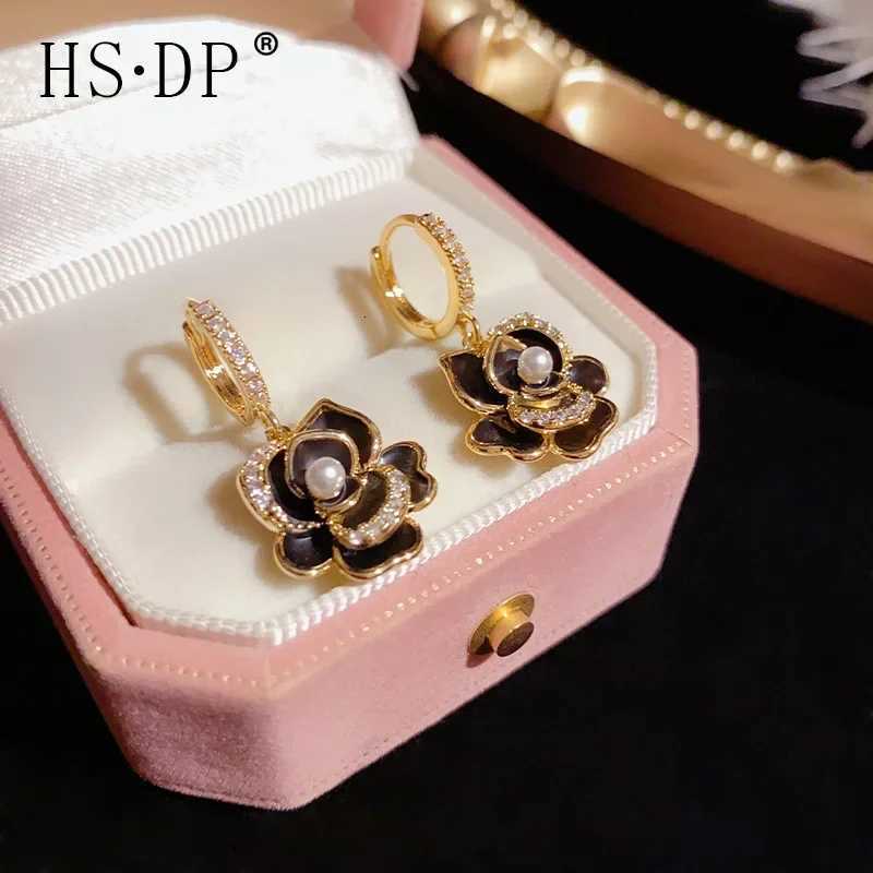 Black Camellia Earrings Pearl Fashionable Zircon Ear Rings with Oil Drop 2025 New Trendy and Luxury Earrings Gg250820