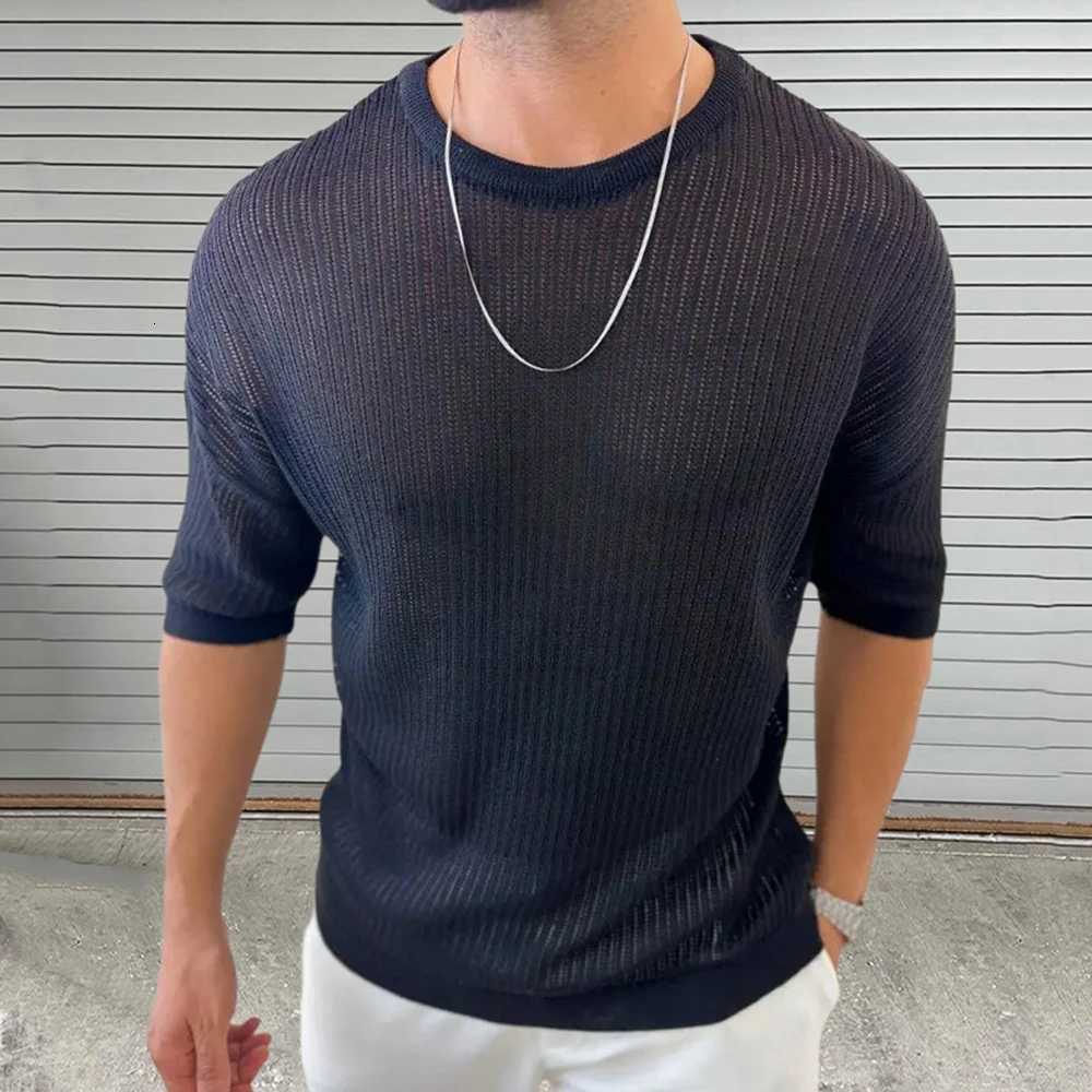 Summer New Mens Solid Color Knitted Hollow Short-Sleeved T-Shirt Retro Fashion Trend Casual Simple Daily Breathable Mens Tops Y250819