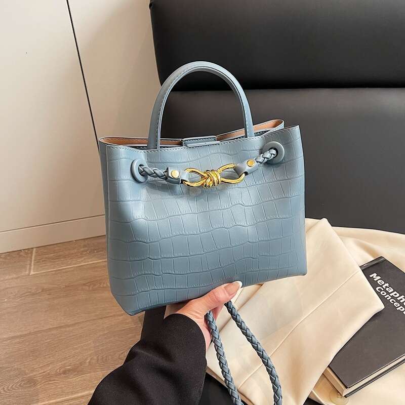 Simple High-end Handheld Small Square Bags 2025 New Spring Niche Designer Fashion Single Shoulder Casual Crossbody Bag