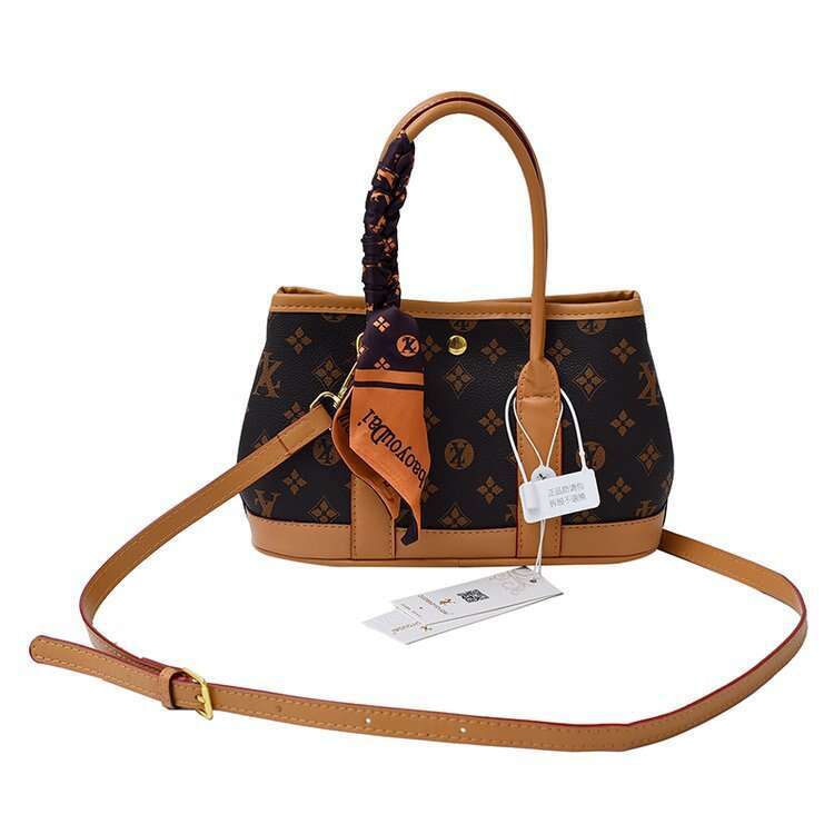 Large Capacity Designer Tote Shoulder Bags for Women 2025 New Fashion Letter Printed Crossbody Large Bag Single Handbag with Scarf