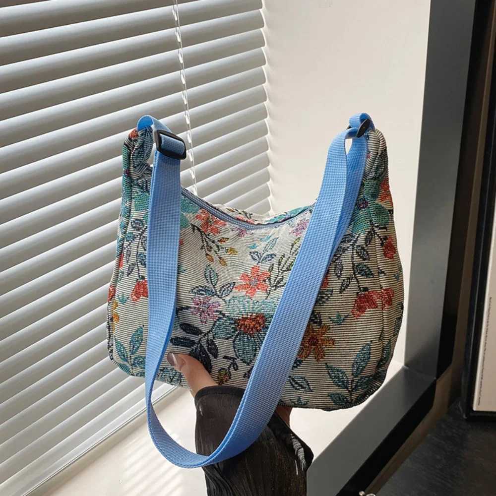 Womens Underarm Bags Autumn Trendy New Oil Painting Shoulder Bag Cute Simple Handbags And Purses Female Travel Small Totes Y250819