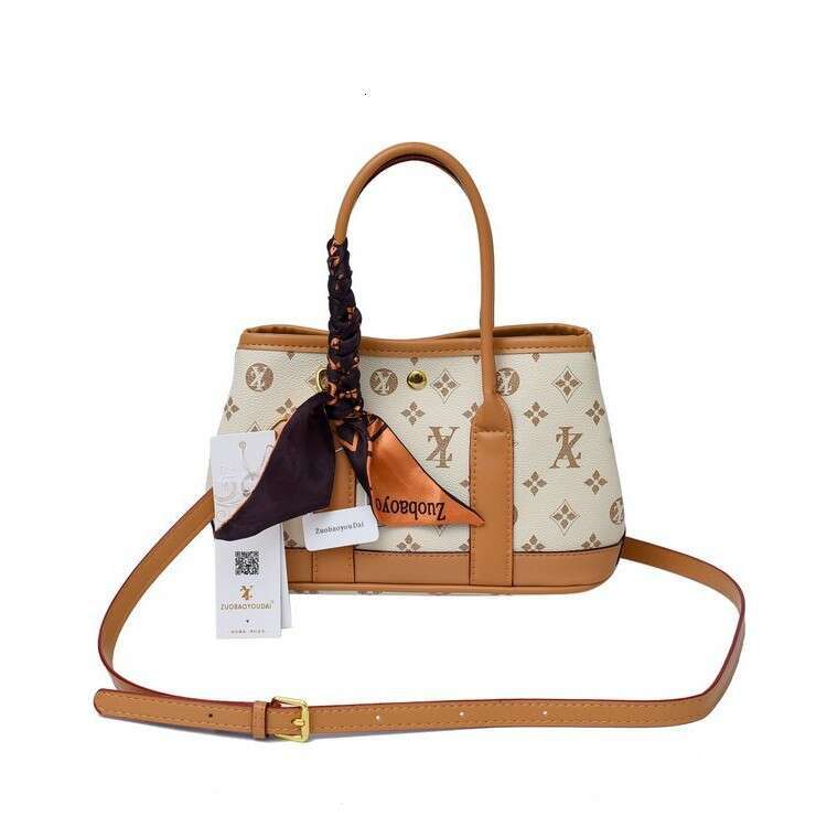 Large Capacity Designer Tote Shoulder Bags for Women 2025 New Fashion Letter Printed Crossbody Large Bag Single Handbag with Scarf