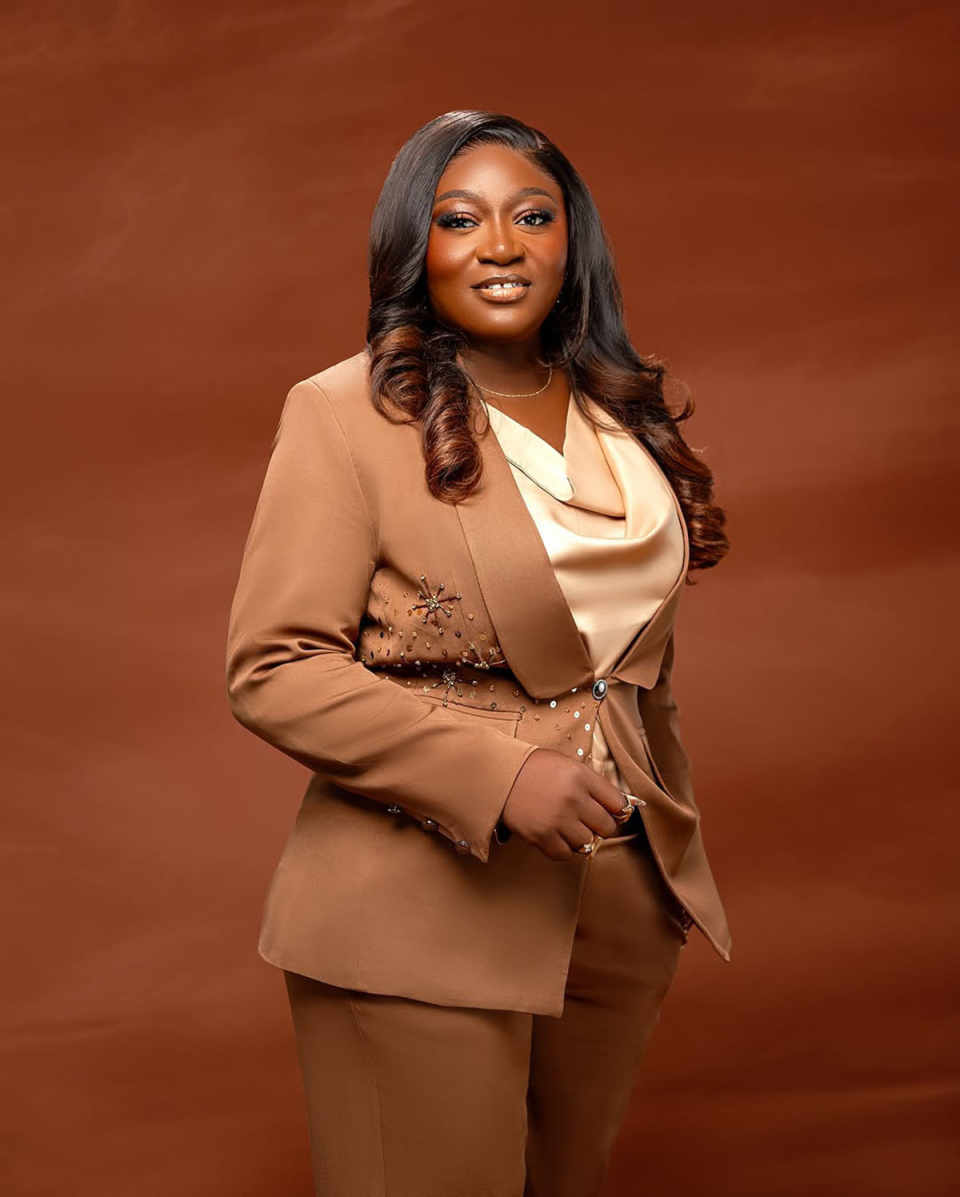 Classic Women Suits Customized 2 Pieces Long Sleeve Shawl Lapel Beadeds Jacket Blazers Office Ladies Work Outfits