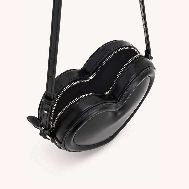 Women's Fashion Commuter Single Shoulder Niche Design Love Bag, Heart shaped Crossbody Bag