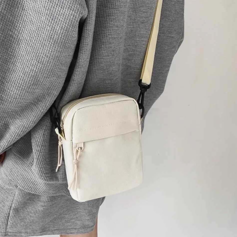1 Pcs Messenger Bags for Men Casual Canvas Small Zipper Crossbody Pouch Simple Small Crossbody Shoulder Bag Men Bag Y250819