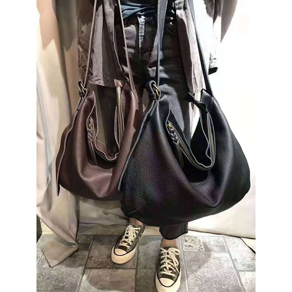 Ladies Genuine Leather First Layer Cowhide New Retro Art Personality Large Capacity Soft Leather Shoulder Messenger Bag
