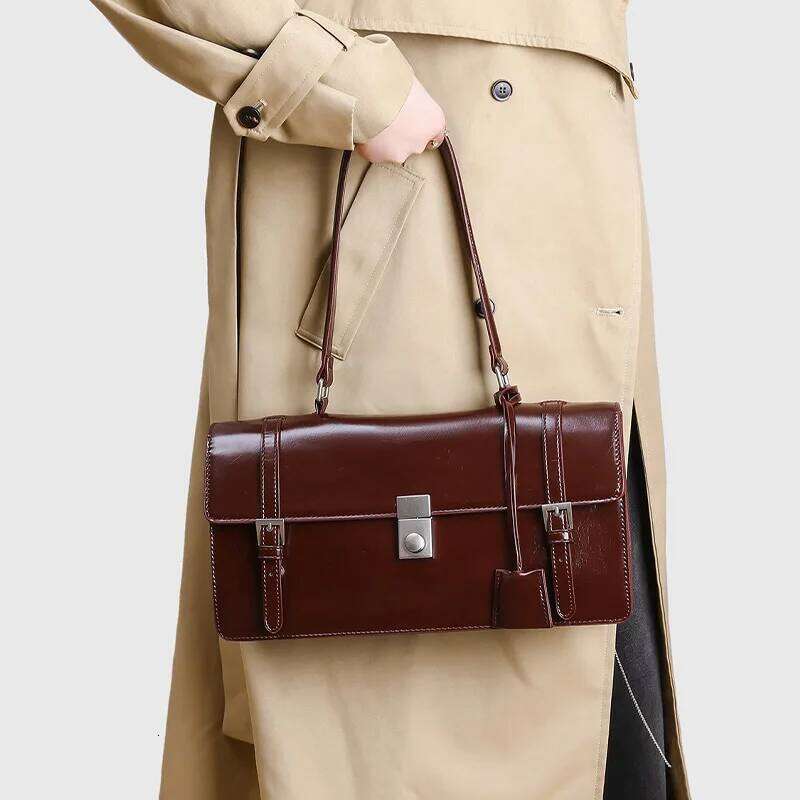 New Designer Women S Oil Waxed Leather Postman Handbag Accordion Flip Motorcycle Shoulder Retro Armpit Bag