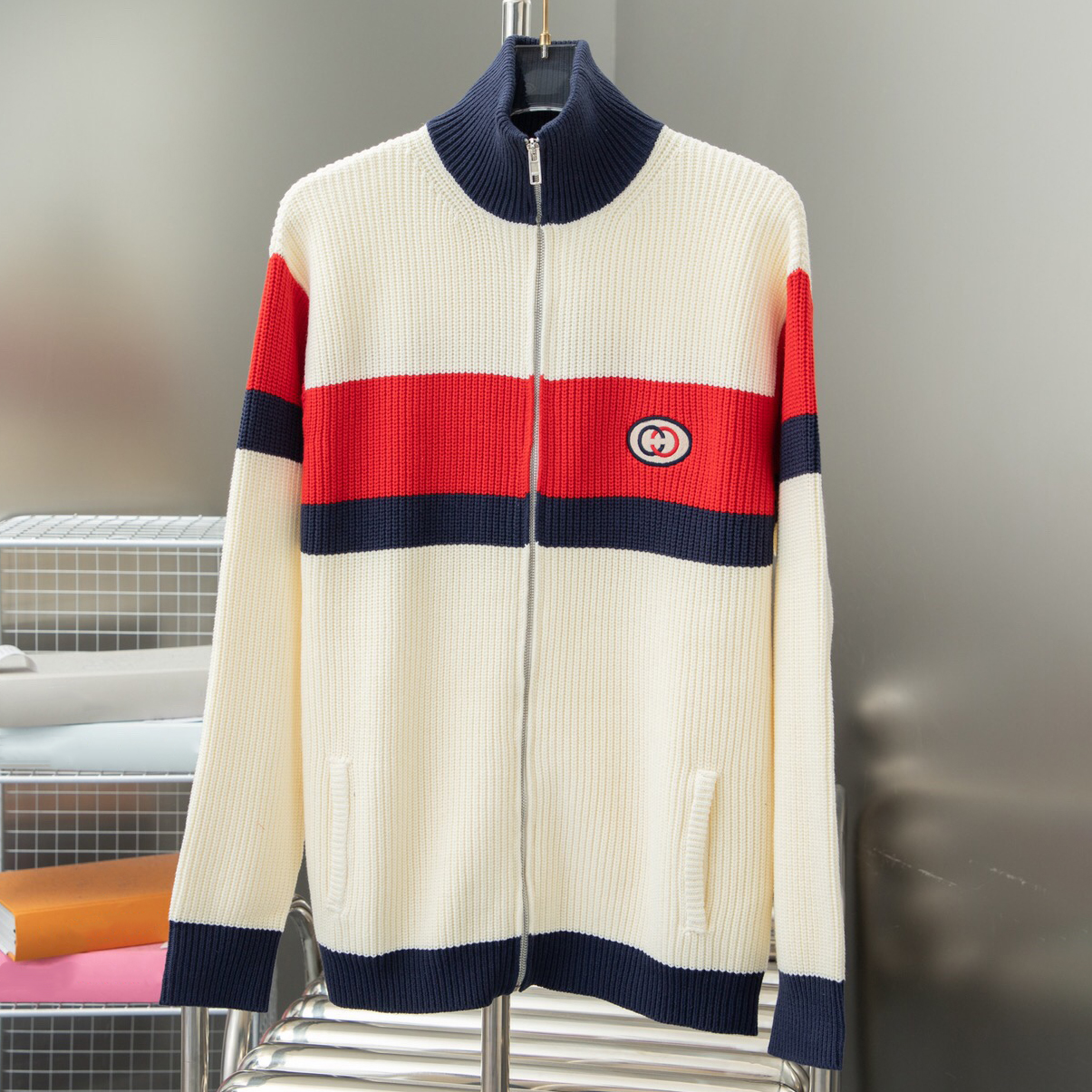 High quality designer men's sweaters, fashionable jacquard knitted letter sweaters, casual street loose sweaters, zipper jackets, autumn and winter long sleeved tops