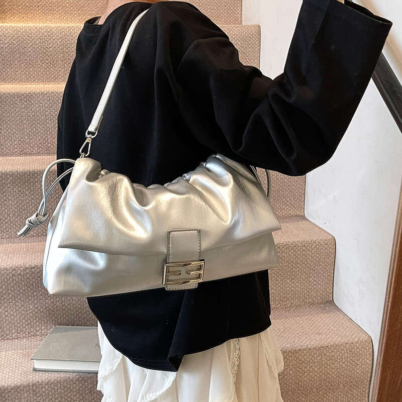 Leather Soft Cloud Drawstring Underarm Trendy Fashion Single Shoulder Tote High-end Designer Crossbody Lucky Bags Women's Bag