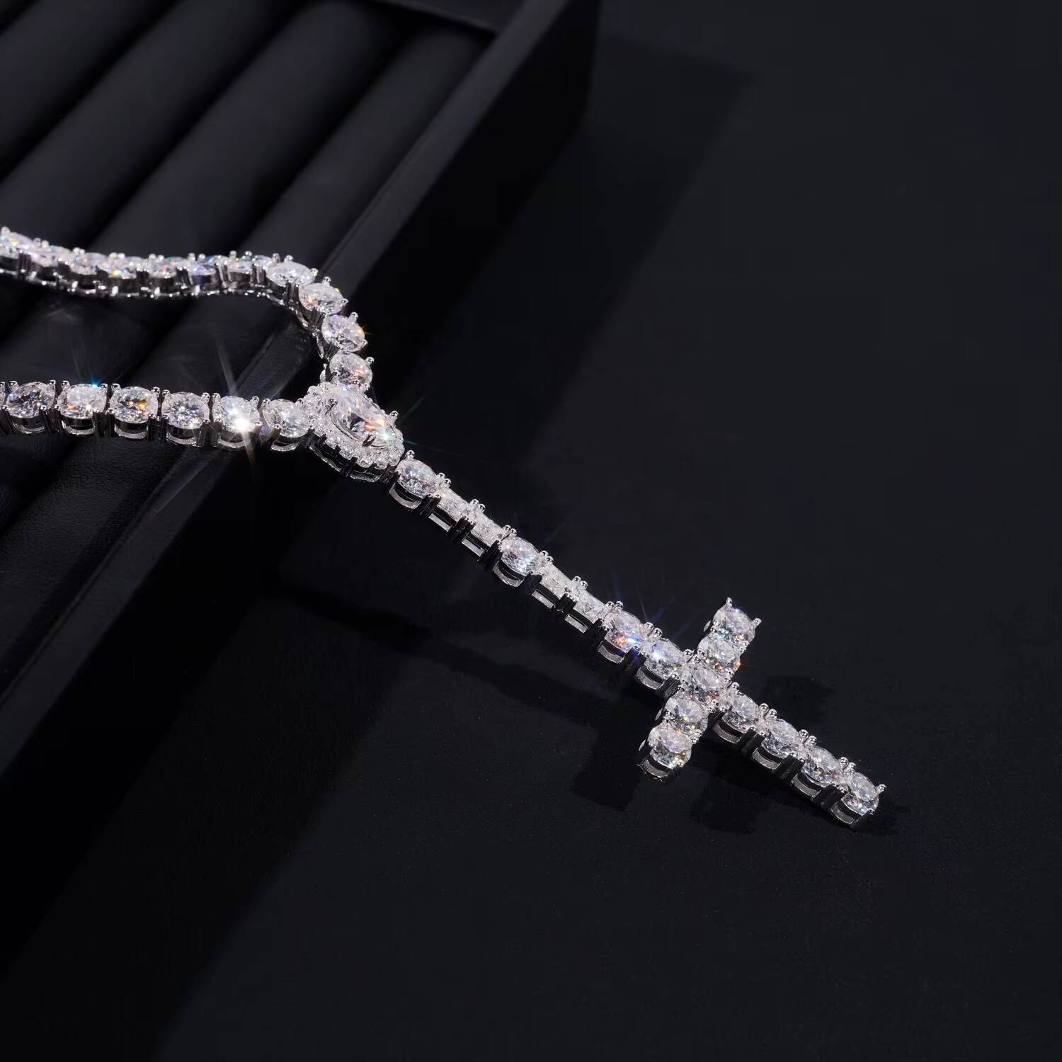 New Arrival Hot Sell Iced Out 5MM Width 925 Sterling Silver VVS Moissanite Rosary Cross Tennis Chain Necklace