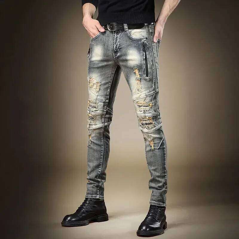 Broken Man Cowboy Pants with Holes Ripped Pockets Torn Tapered Jeans for Men Trousers Classic High Quality 2024 Trend Stacked Xs