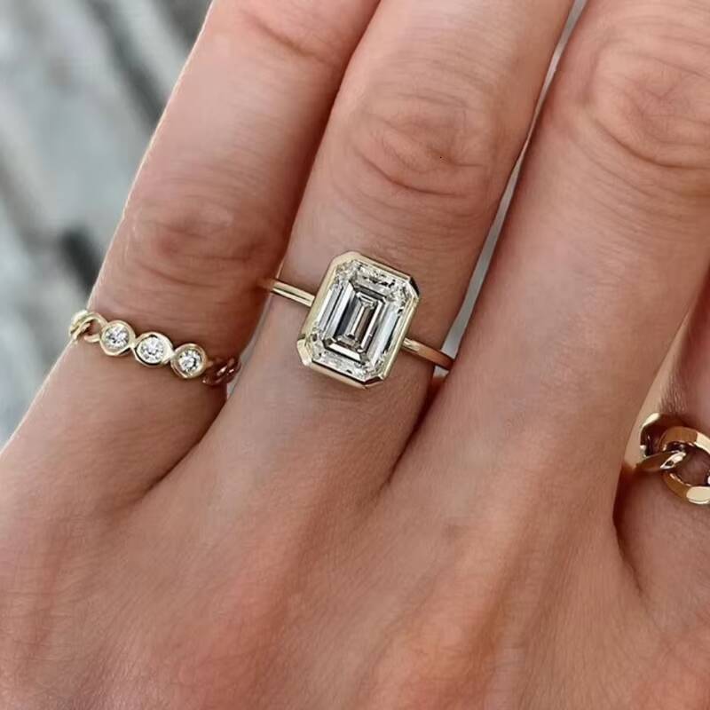 Custom Moissanite Engagement Ring Women 2.5ct Emerald Cut Bezel Setting 14k Solitaire Moissanite Ring