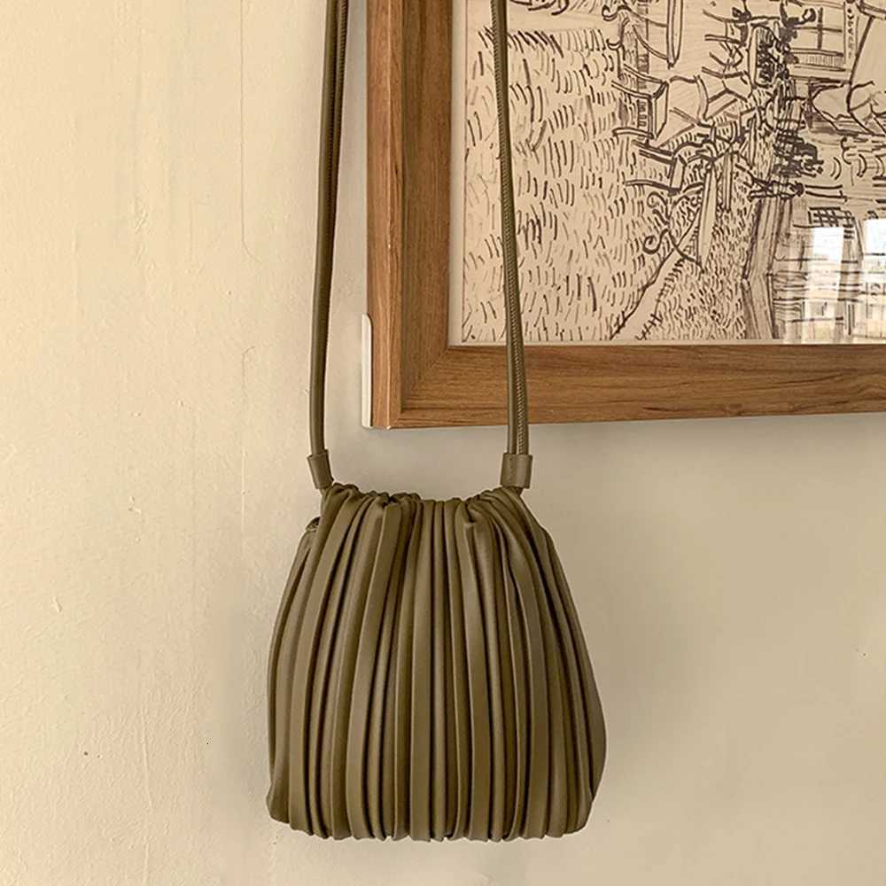 Summer Fashion New Crossbody Bag Womens PU Single Shoulder Mini Bag Versatile Pleated Casual Small Square Bag Ruched NEW Y250819