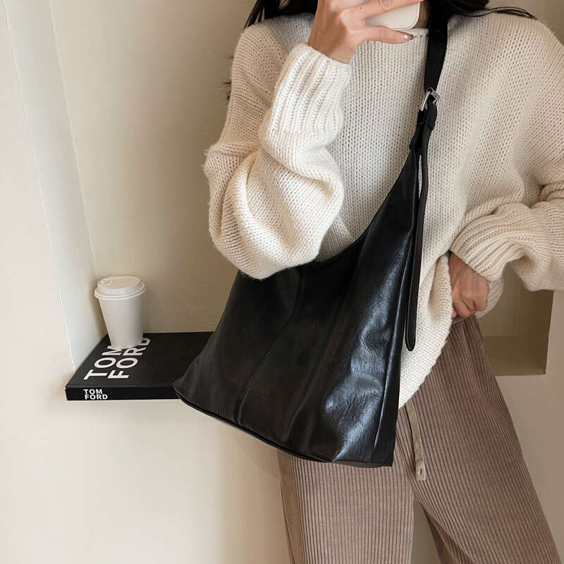 Textured Soft Designer Bags Leather Capacity Tote for Women 2025 New Autumn Commuter Shoulder Crossbody Large Bag