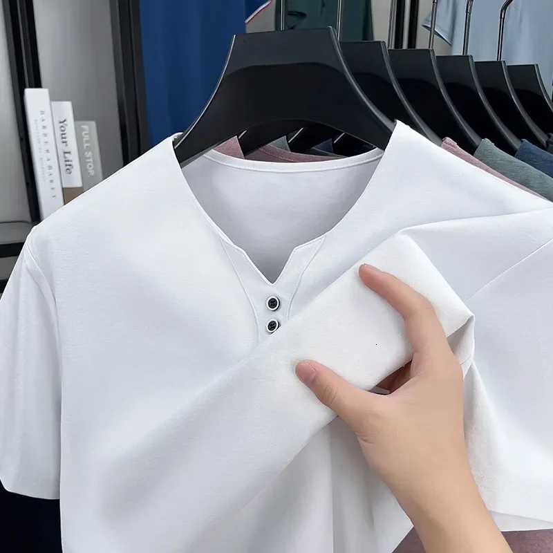 New Mens Casual and Fashionable Three Button V-neck Solid Color Short Sleeved T-shirt Summer Versatile Top Y250819