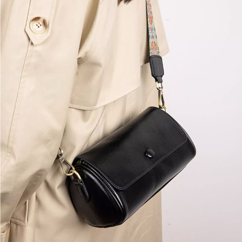 Free Shipping Designer Luxury Leather Women's Cylindrical Bag With Wide Shoulder Straps New Versatile Single Shoulder Crossbody Bag Cowhide Round