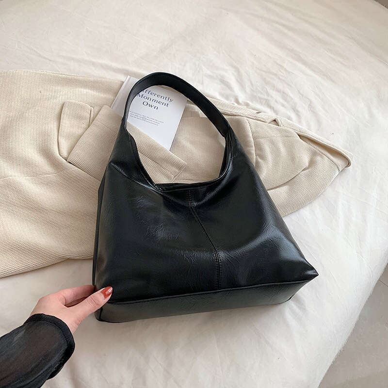 Soft Casual Designer Bags Large Capacity for Women 2025 New Trendy Versatile Shoulder Fashionable Handheld Bucket Bag