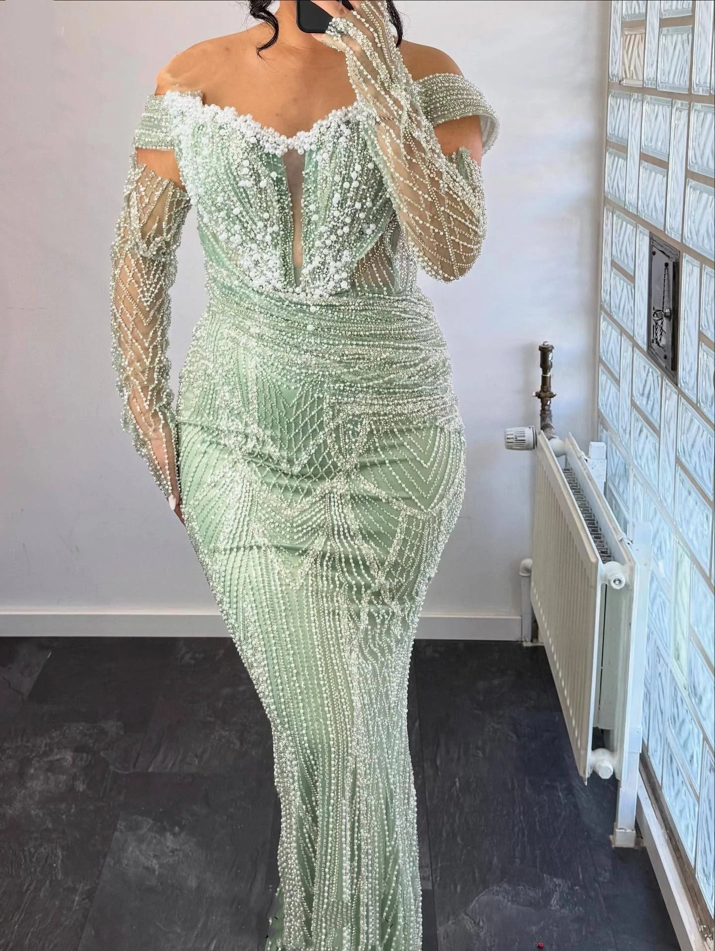 Luxury Mermaid Evening Dresses For Women Off Shoulder Long Sleeves Gown Sequins Pearls Beaded Sweep Train Dress Party Customized Dress