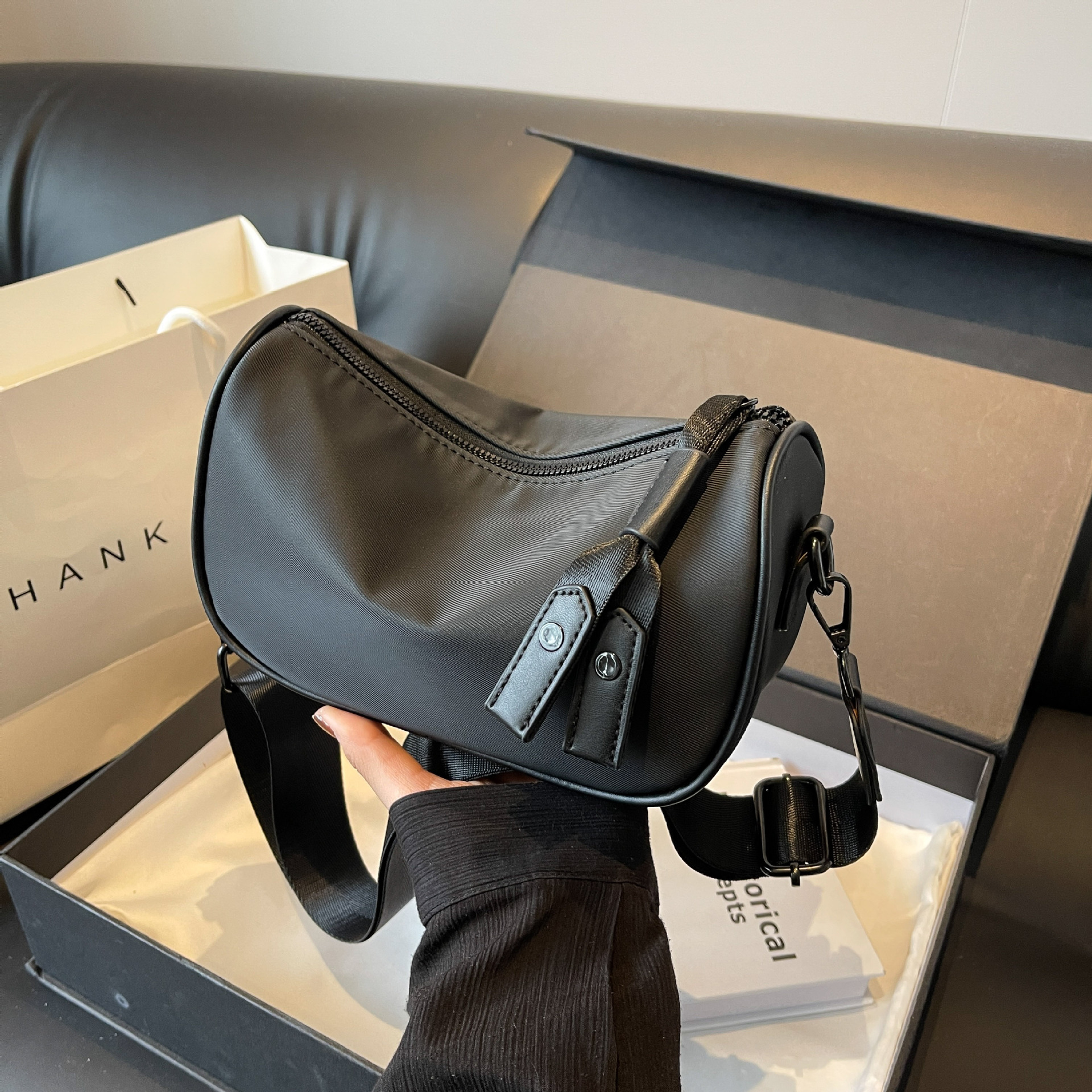 2025 Autumn Designer Bag Women's Shoulder Bag Trendy Bag Casual Bag Designer Shoulder Bag Designer Crossbody Bag Daily Casual Style Bag Women