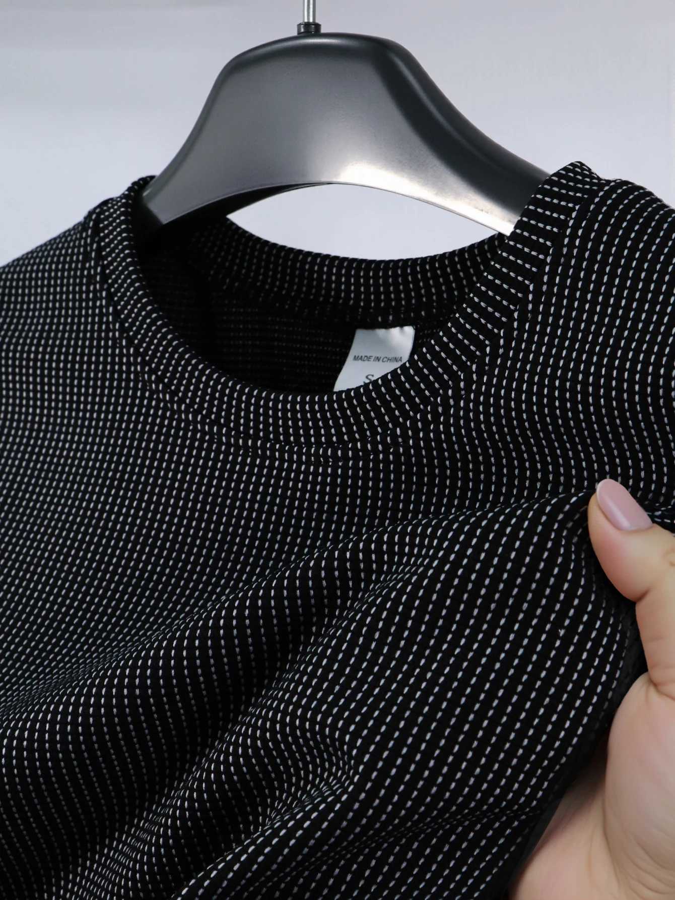 New Summer Waffle Casual Sports Comfortable Breathable Grid Round Neck Short Sleeved T-shirt for Mens Short Sleeved Top Male Y250819