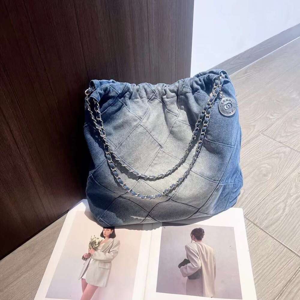 Designer Bag Tote Shoulder Bag Ins Internet Celebrity Same Style Casual Versatile Washed Denim Quilted Chain Trash New Women S