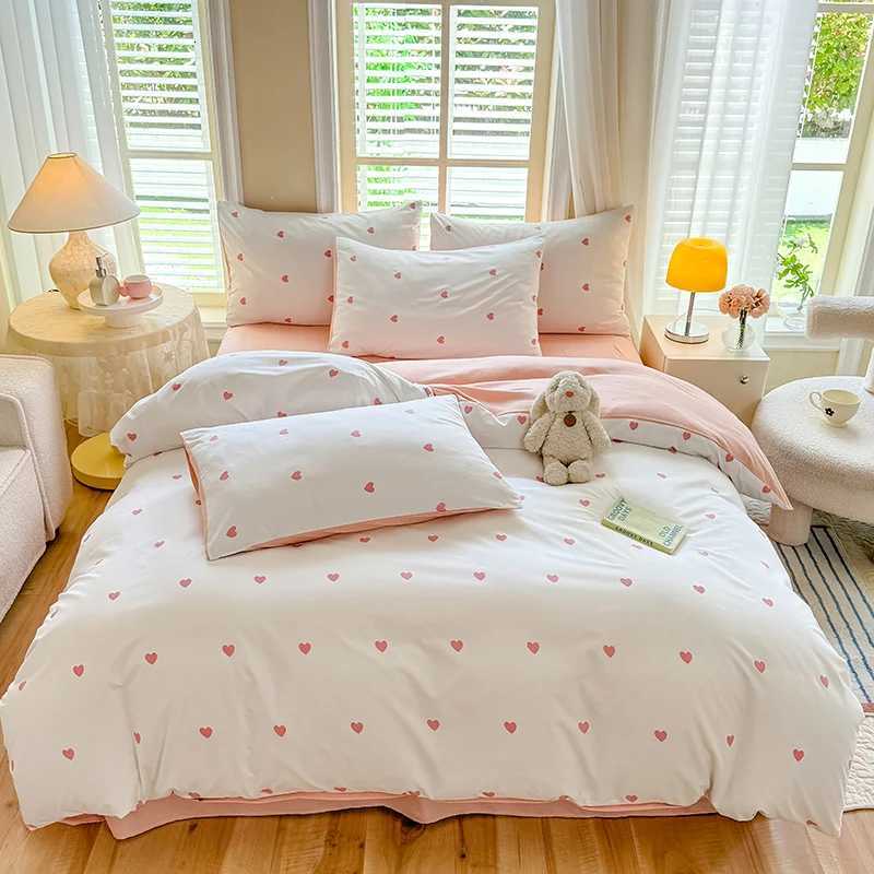 Heart Duvet Cover Cute Red Love Hearts Printed Bedding Sets 3 Pcs Kids Girls Kawaii Pattern Comforter Covers for Bedroom Decor Y250819