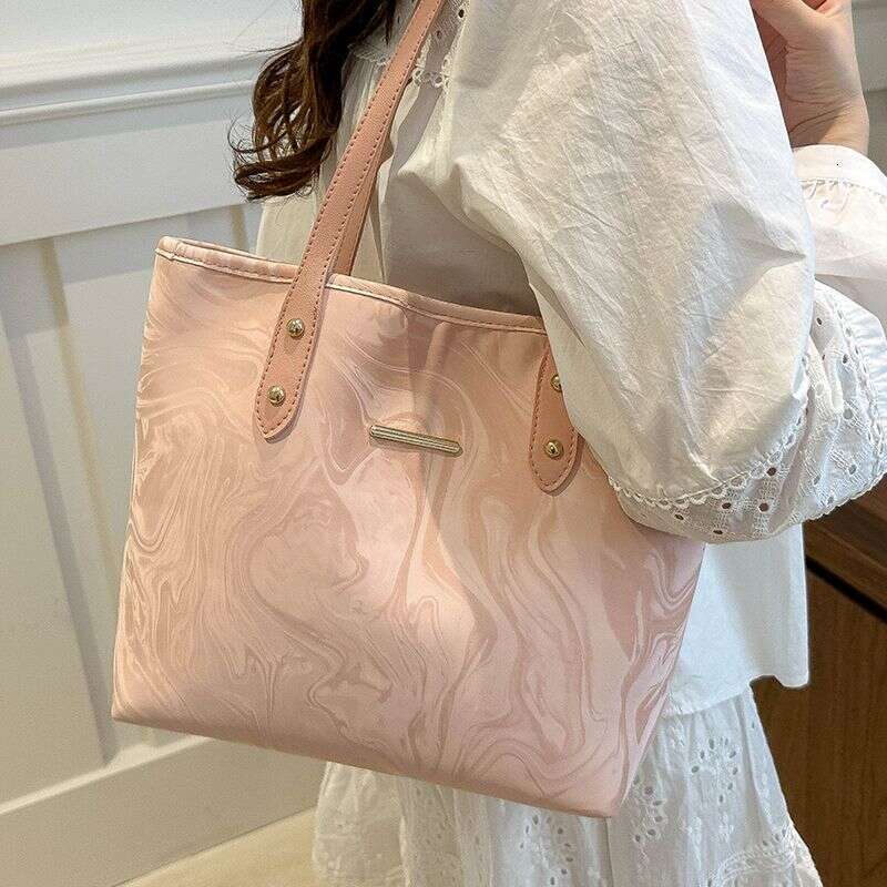 Large Capacity 2025 Summer New High-End Versatile Tote Bag Fashion Commuter Shoulder Handbag for Women