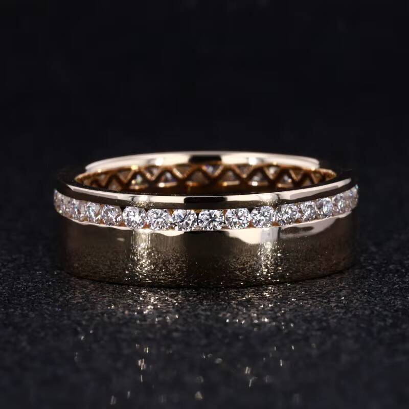 10k Yellow Solid Gold Classic Style Small Size Moissanite and /lab Grown Diamond Pave Setting Moissanite Men Ring