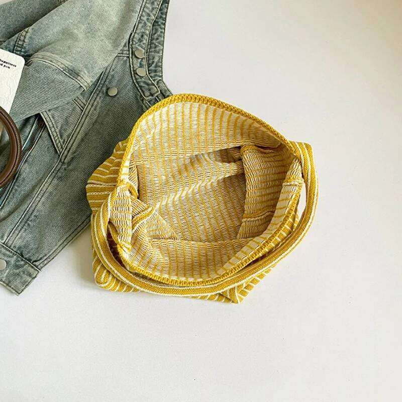 Winter Fashion Striped Color Contrast Academic Single Shoulder Laid-back Woven Tote Versatile and Unique Crossbody BagLuxury bagtote bag