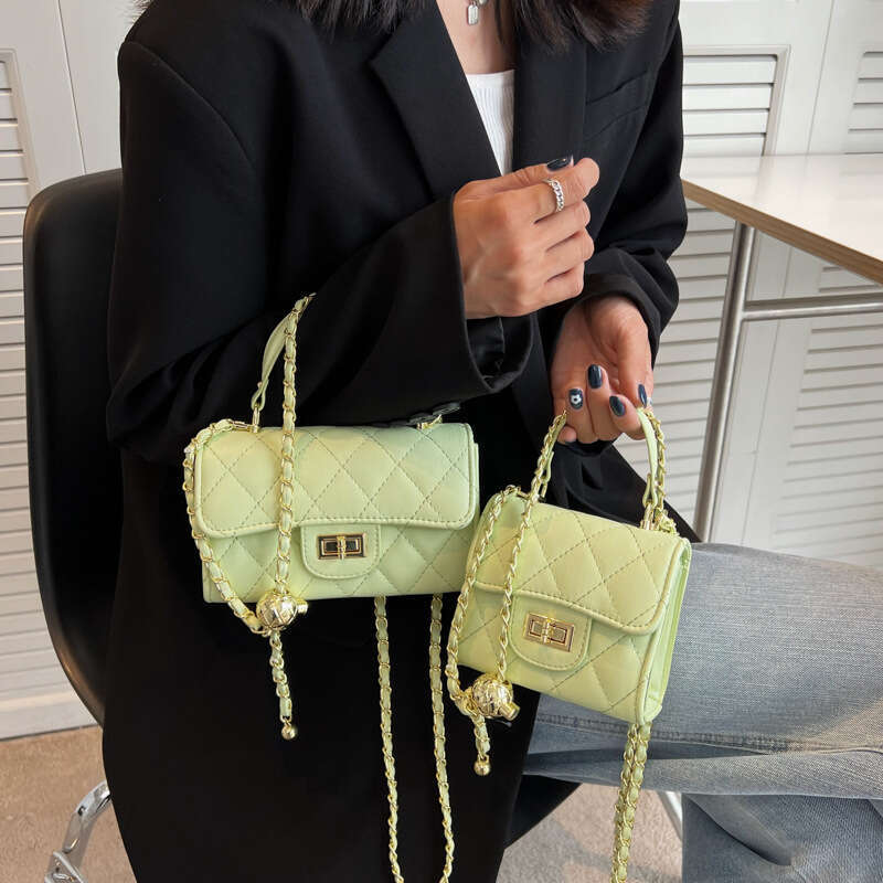 Square Handheld for Women 2025 Korean INS Fashion Small Chanel Designer Style Quilted Chain High-end Bags Niche Crossbody Bag