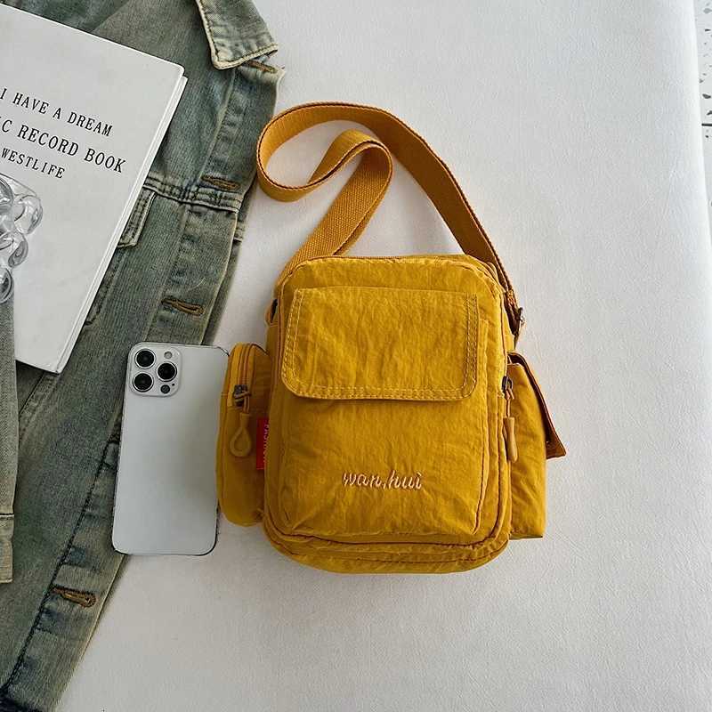 Multi pocket shoulder bag womens fashionable casual crossbody bag mens mailman bag lightweight sports outdoor Y250819